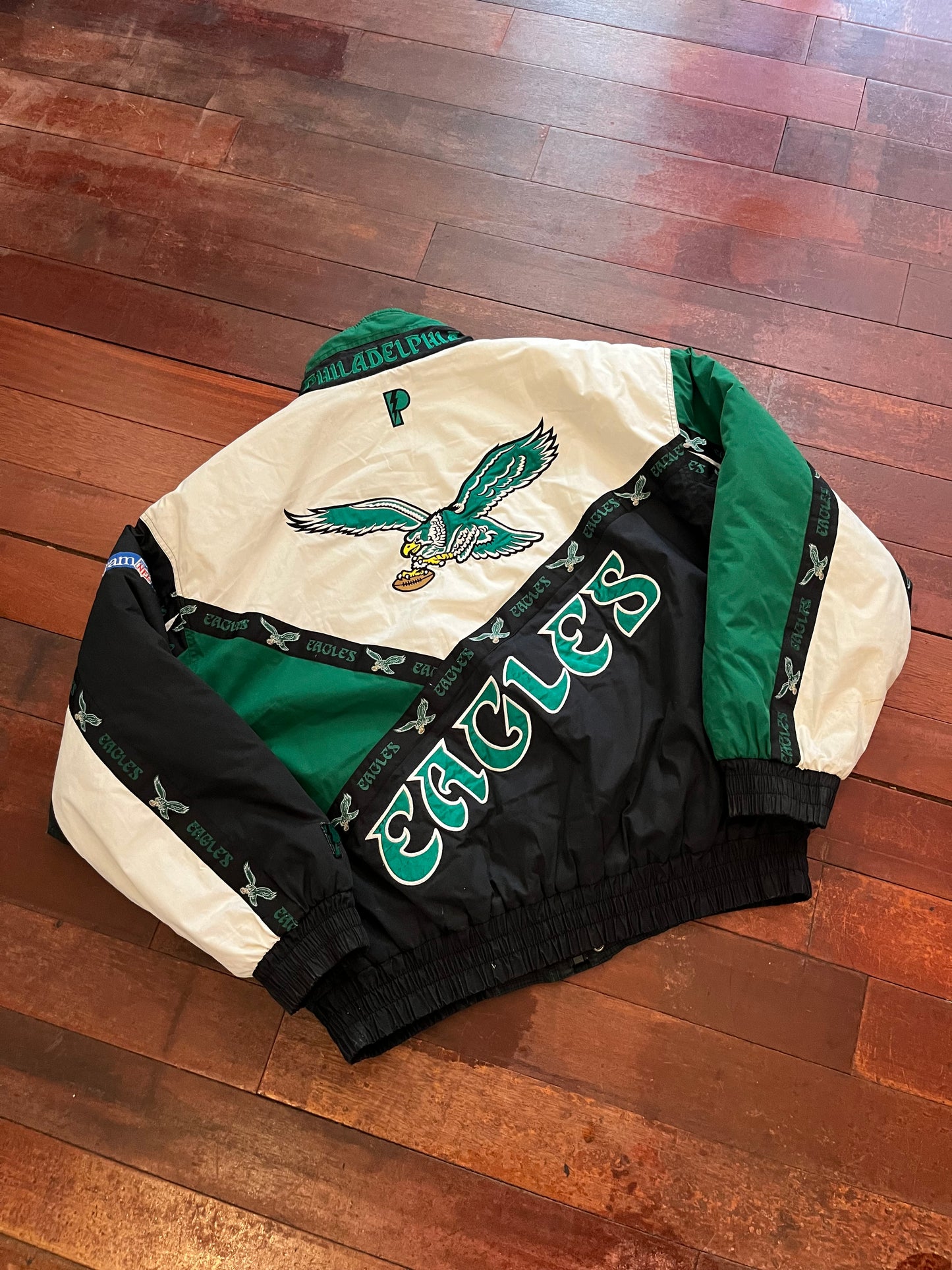 Philadelphia Eagles Pro Player Jacket (BXJ7AA)